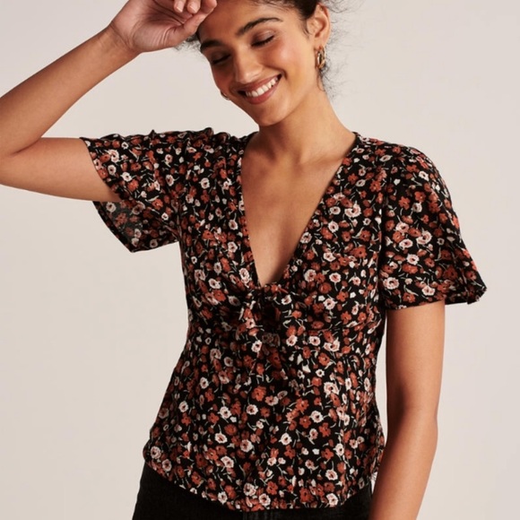 Abercrombie and fitch top - Picture 1 of 5